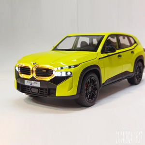 ماشین اسباب بازی فلزی بی ام و فسفری مقیاس 1:24 BMW XM_اسباب بازی